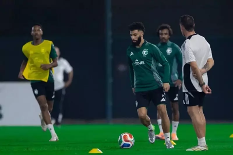 عودة نجوم بارزين.. المنتخب السعودي يواصل الإعداد لموقعة ساحل العاج